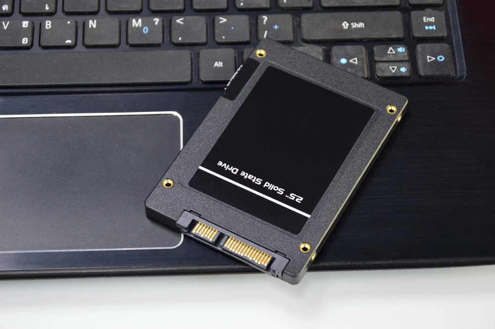 Vantagens de Notebooks com SSD: Velocidade, Armazenamento e Desempenho